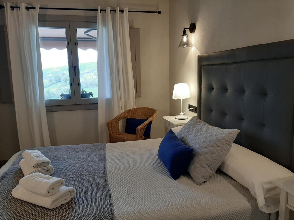 Apartamentos El Llanin Onís Екстериор снимка
