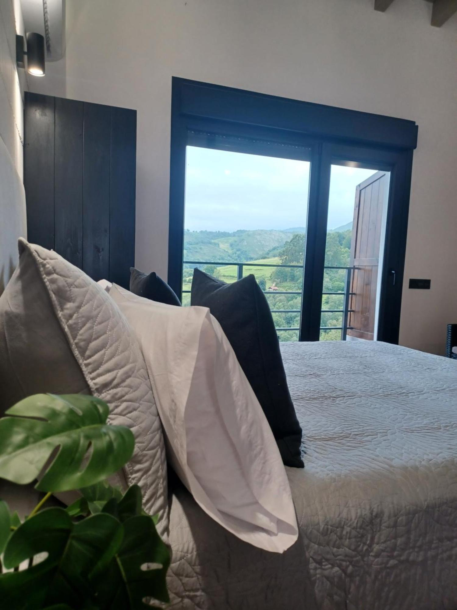 Apartamentos El Llanin Onís Екстериор снимка